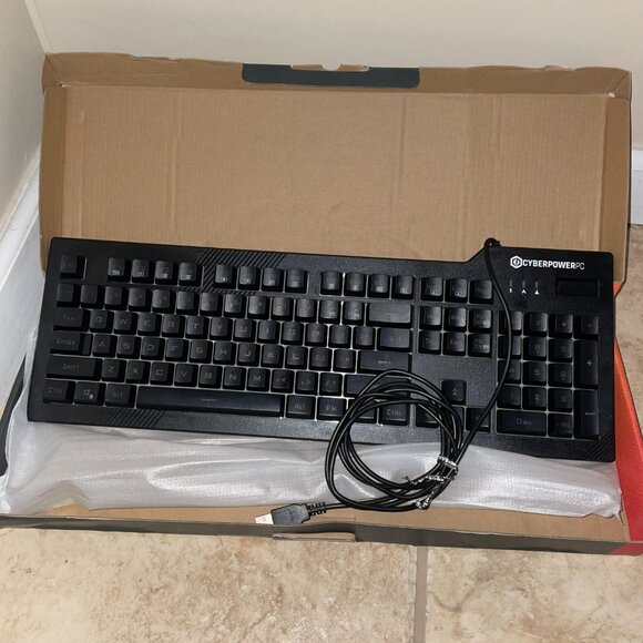 NWT Cyberpower PC Wired Gaming Keyboard 01 Nohi LED Backlit KB-161-306 - Picture 2 of 6